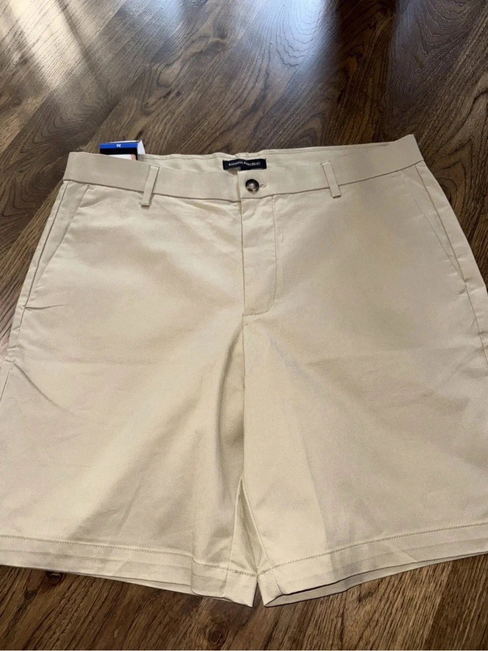 Banana Republic NWT Size 36 Men's 9” inseam khaki stretch Chino Shorts-001*